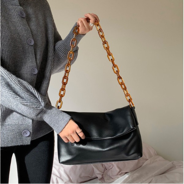 [HÀNG ĐANG VỀ] Túi đeo vai da mềm dây nhựa cực lạ A004