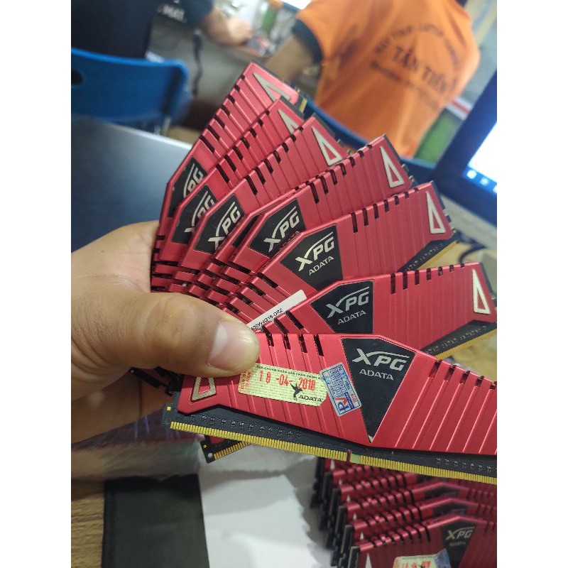 Ram ADATA  tản thép ddr4 4G bus 2400 còn bh hãng 5-2021 | BigBuy360 - bigbuy360.vn