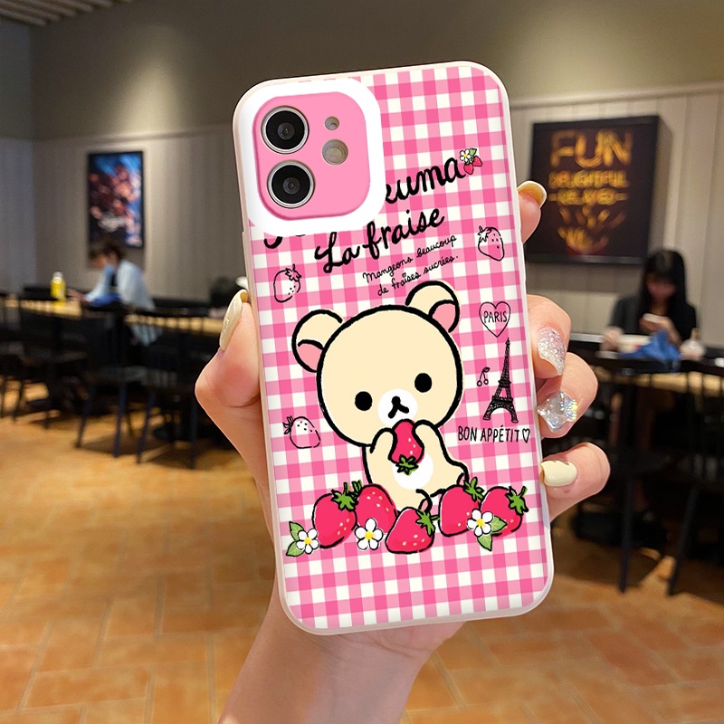 Ốp iphone - Ốp lưng iphone caro siêu cool gấu cầm dâu tây caro hồng dành cho ip 6 đến 13promax - nn081