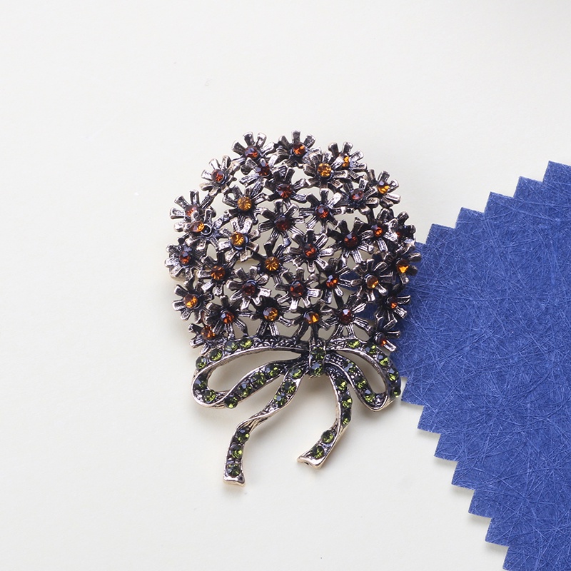 Ghim Cài Áo Kim Loại Hình Giỏ Hoa Đính Đá Sang Trọng