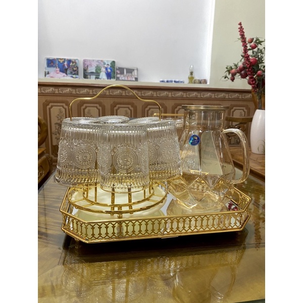 Bộ 6c cốc thuỷ tinh viền vàng hoạ tiết hoa thị cao cấp (có kèm khay úp cốc, bình nước, khay tráng gương)