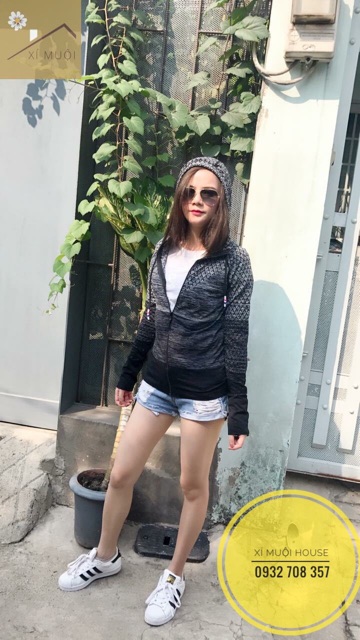 Áo khoác thể thao body thời trang | BigBuy360 - bigbuy360.vn