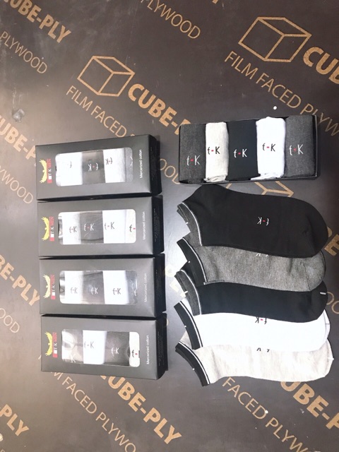 Hộp 5 Đôi Tất Nam Kháng Khuẩn Xuất Nhật