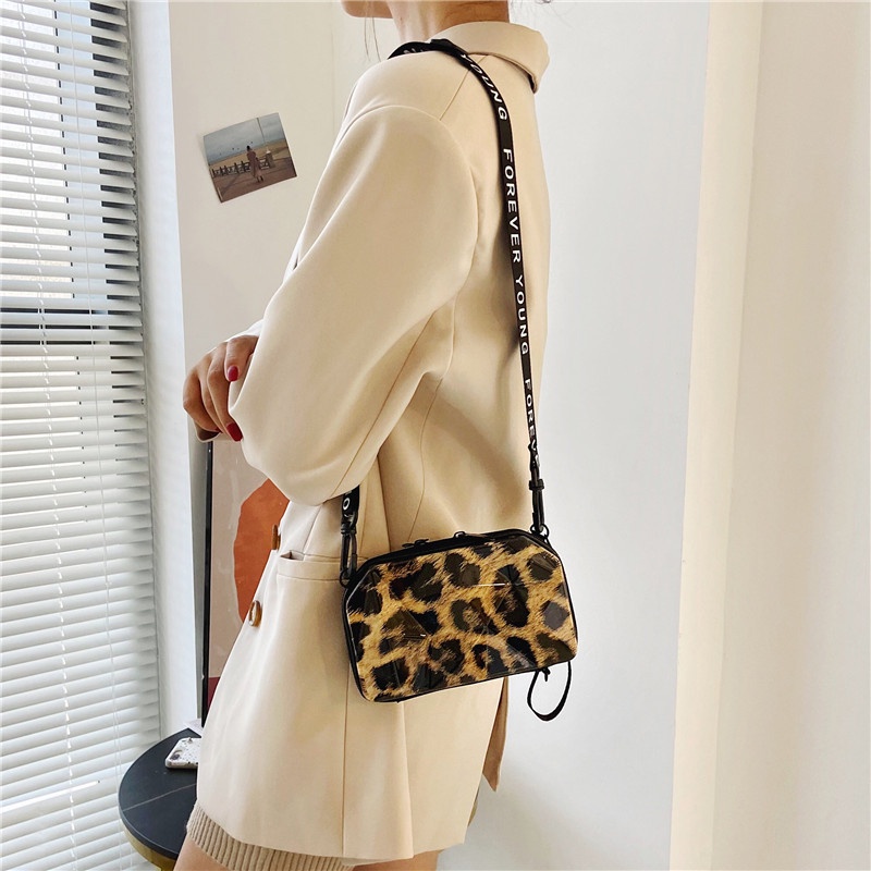 Túi Đeo Chéo Mini Hình Khối Vuông Thời Trang Hàn Quốc Cho Nữ