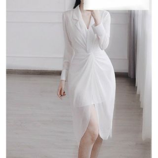 Đầm Sơ Mi Cổ Vest Jolii Chất liệu voan lụa