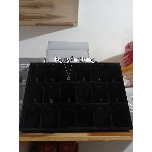 Khay trưng dây chuyền cộng mặt dây cao cấp