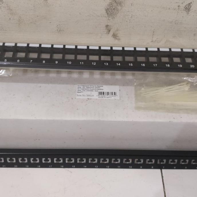 Son môi Equip BLANK PANEL CAT 6769224) | BigBuy360 - bigbuy360.vn