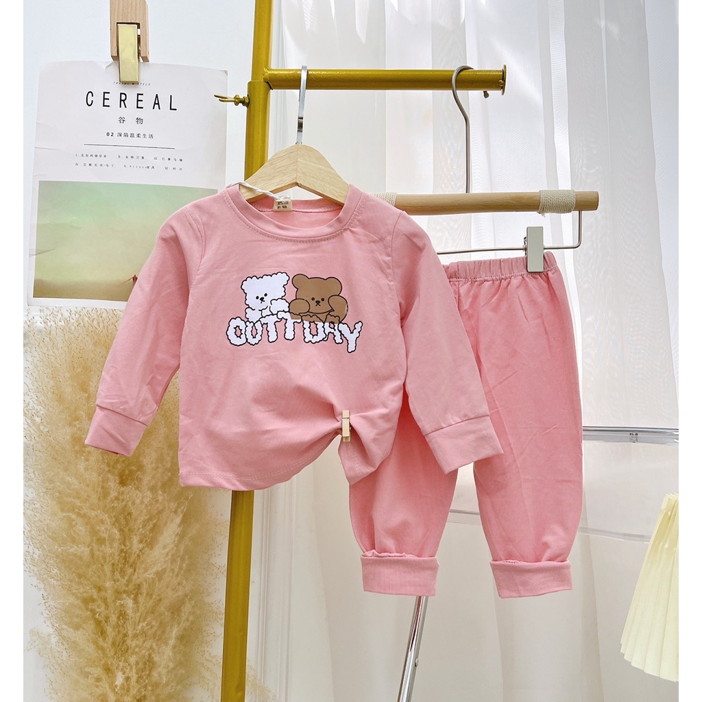 Quần áo thu đông bé trai, bé gái, bộ cotton zip hàn dài tay họa tiết gấu OUTTDAY cho bé
