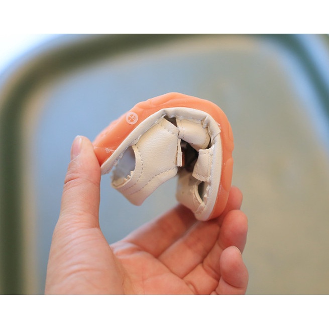 Sandal tập đi cho bé chống trơn chống vấp đế mềm có kèn