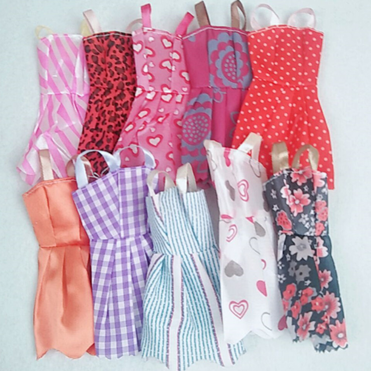 Set 20 đầm dự tiệc thời trang nhiều kiểu dáng ngẫu nhiên thủ công cho búp bê barbie dùng làm quà tặng sinh nhật cho bé