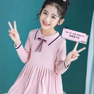 Váy len thu đông xinh xắn cho bé