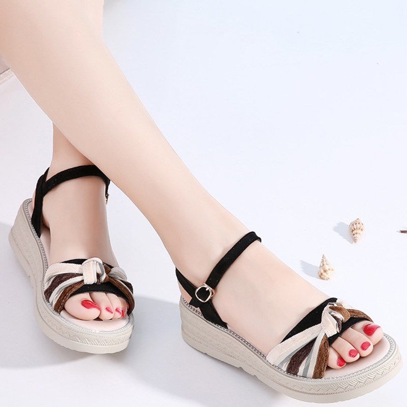 Sandal Đế Xuồng Gót Vừa Hợp Thời Trang Cho Nữ