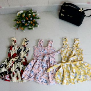 Set 2 dây hoa nhún ngực có dây cột eo