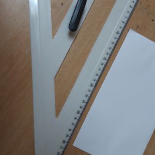 Eke nhọn nhựa của giáo viên KT 21 x49 cm