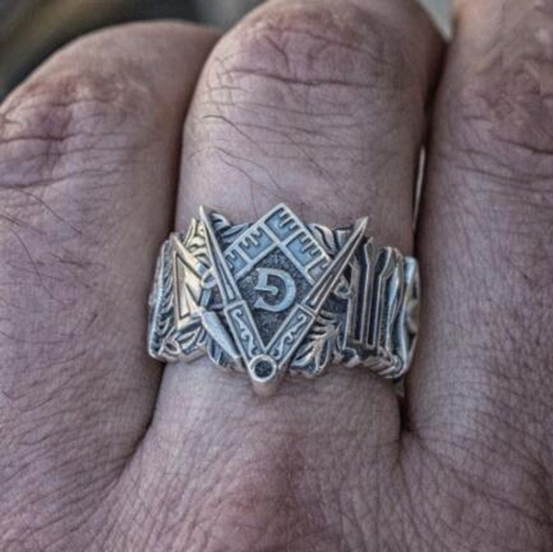 Nhẫn Thép Không Gỉ Mạ Bạc Khắc Biểu Tượng Freemasonry Knights