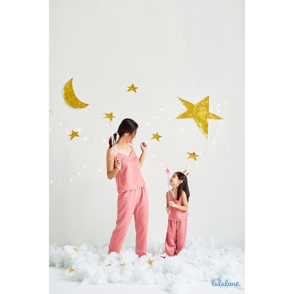 Pyjama lụa hồng hai dây lalalune cho bé gái từ 2-7 tuổi