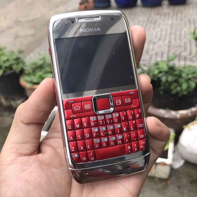 Điện Thoại Nokia E71 QWERTY Màu Đỏ - Đen - Xám - Trắng Hàng Tồn Kho Zin