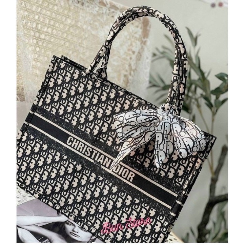 Túi Dior bản to, TÚI DU LỊCH DR TOTE SIÊU HOT siêu xinh size 37cm kèm khoá, hàng xuất xịn - LOLOS BAG