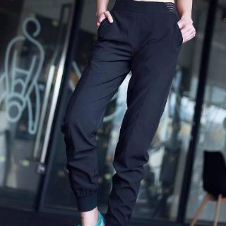Quần jogger thun dù nhẹ - form đẹp