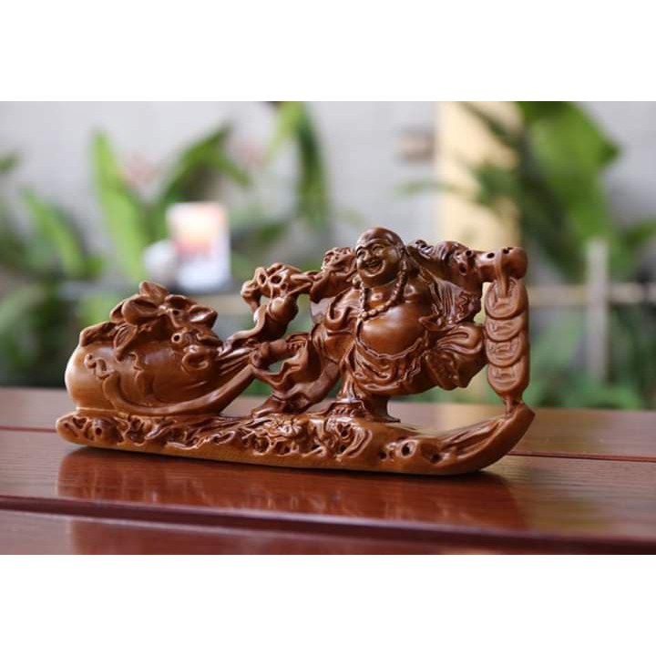 Di lặc kéo bao tiền để ô tô gỗ Bách Xanh, phát tài phát lộc, may mắn bình an kt20