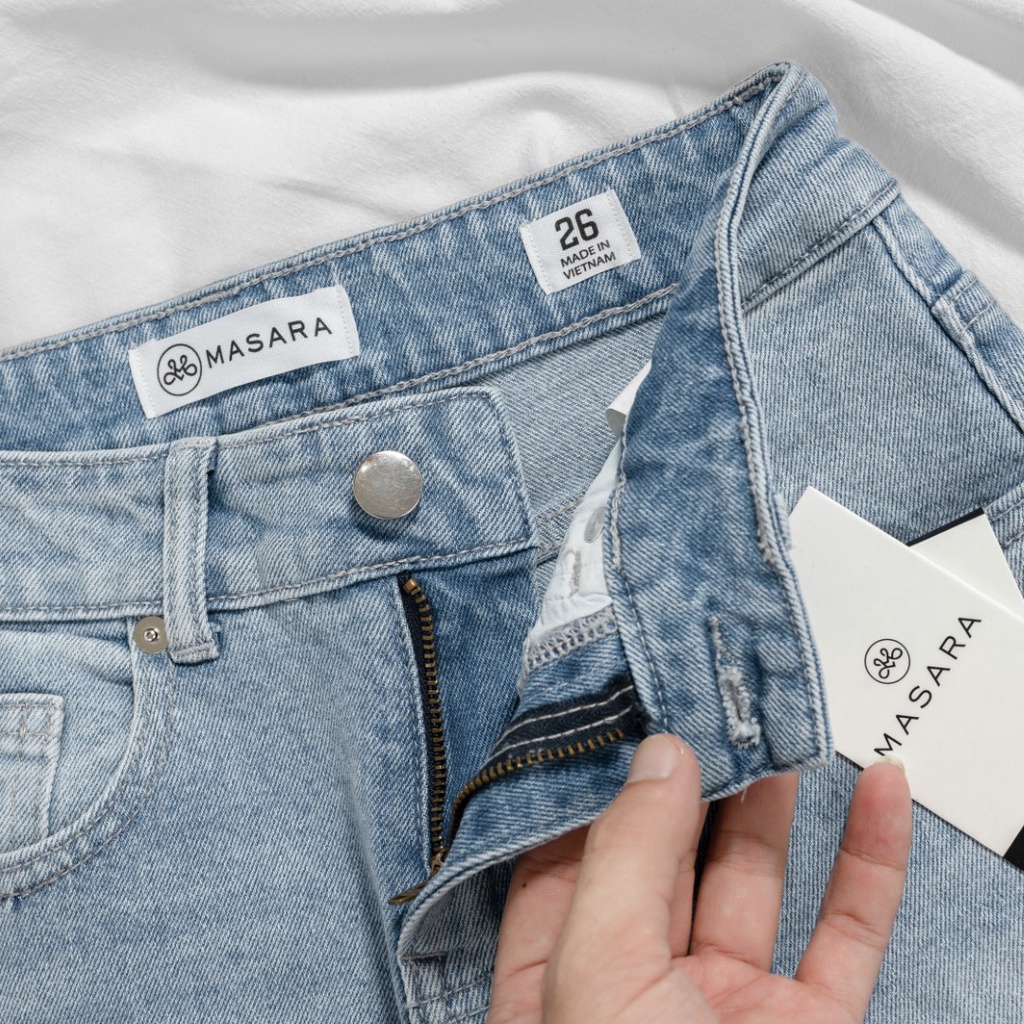 Quần jean Masara dáng baggy màu xanh nhạt