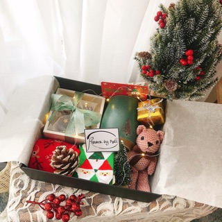 Set hộp quà Noel (ảnh shop chụp)