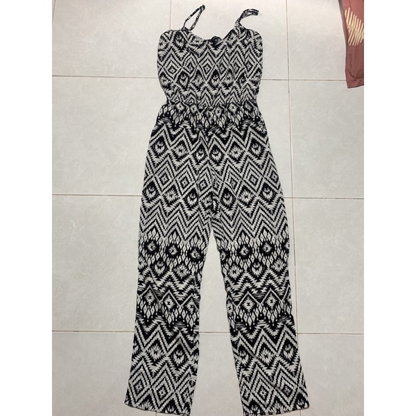 Jumpsuits họa tiết