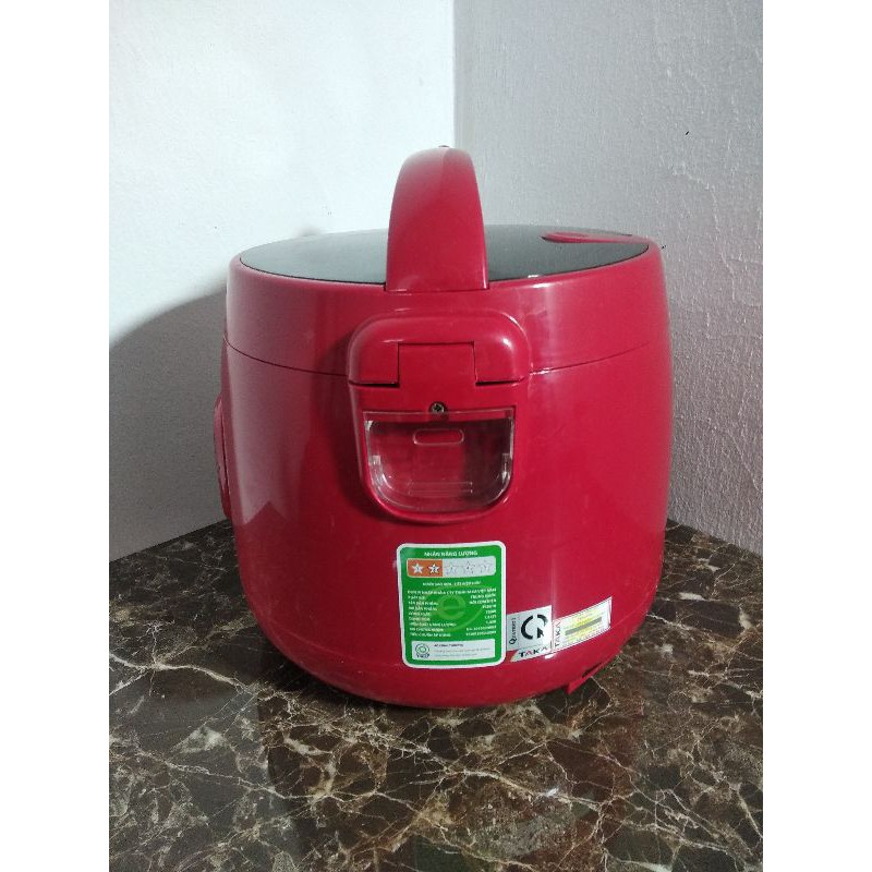 Nồi cơm điện Taka TKE618 dung tích 1,8l