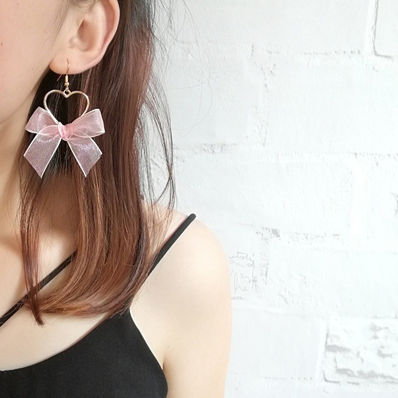 Bông tai Trái tim gắn nơ đẹp tuyệt vời với cô gái | Khuyên Tai - Hoa Tai - Kuns Accessories