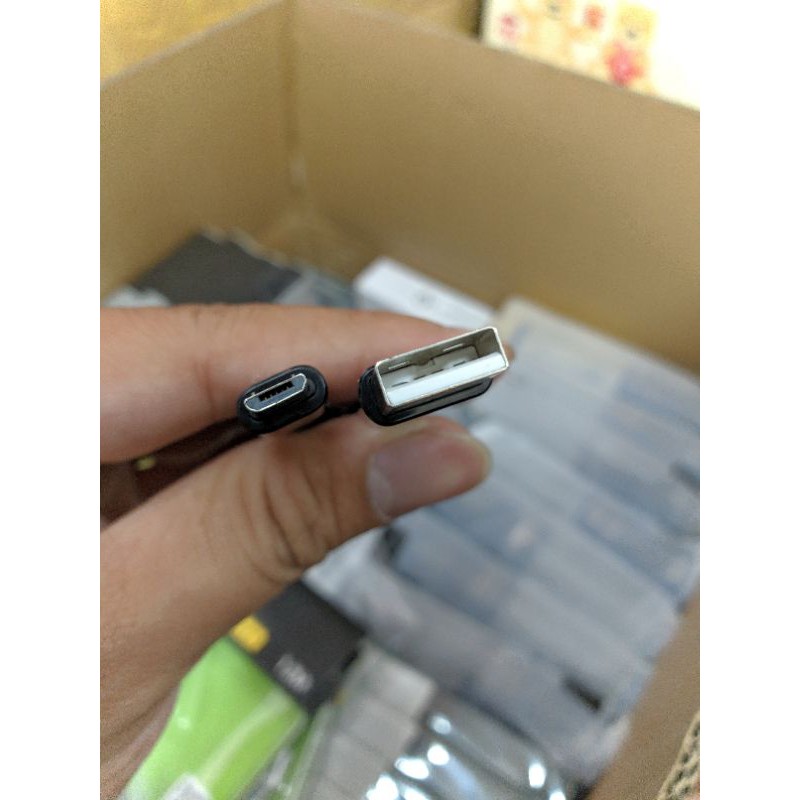 Cáp P i s e n dây dù MU 18 Micro 1M2 hỗ trợ sạc nhanh 2.4A chính hãng