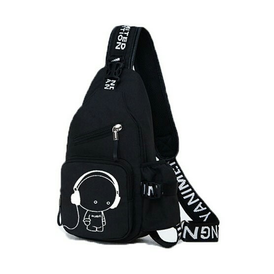 Túi đeo chéo thể thao du lịch MUSIC có ngăn đựng bình nước KDR-TDC164