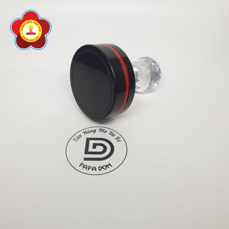 Con dấu logo hình tròn. In logo thương hiệu lên giấy, hộp carton  KT Đường kính 42mm