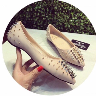 Louboutin đinh
