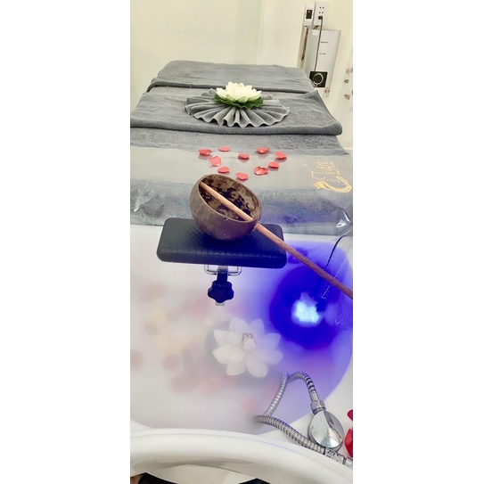 ĐÈN TẠO KHÓI GỘI DƯỠNG SINH ĐỔI MÀU NHIỀU KHÓI BỀN BỈ