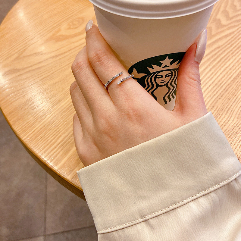 Nhẫn Hở Có Thể Điều Chỉnh Kích Cỡ