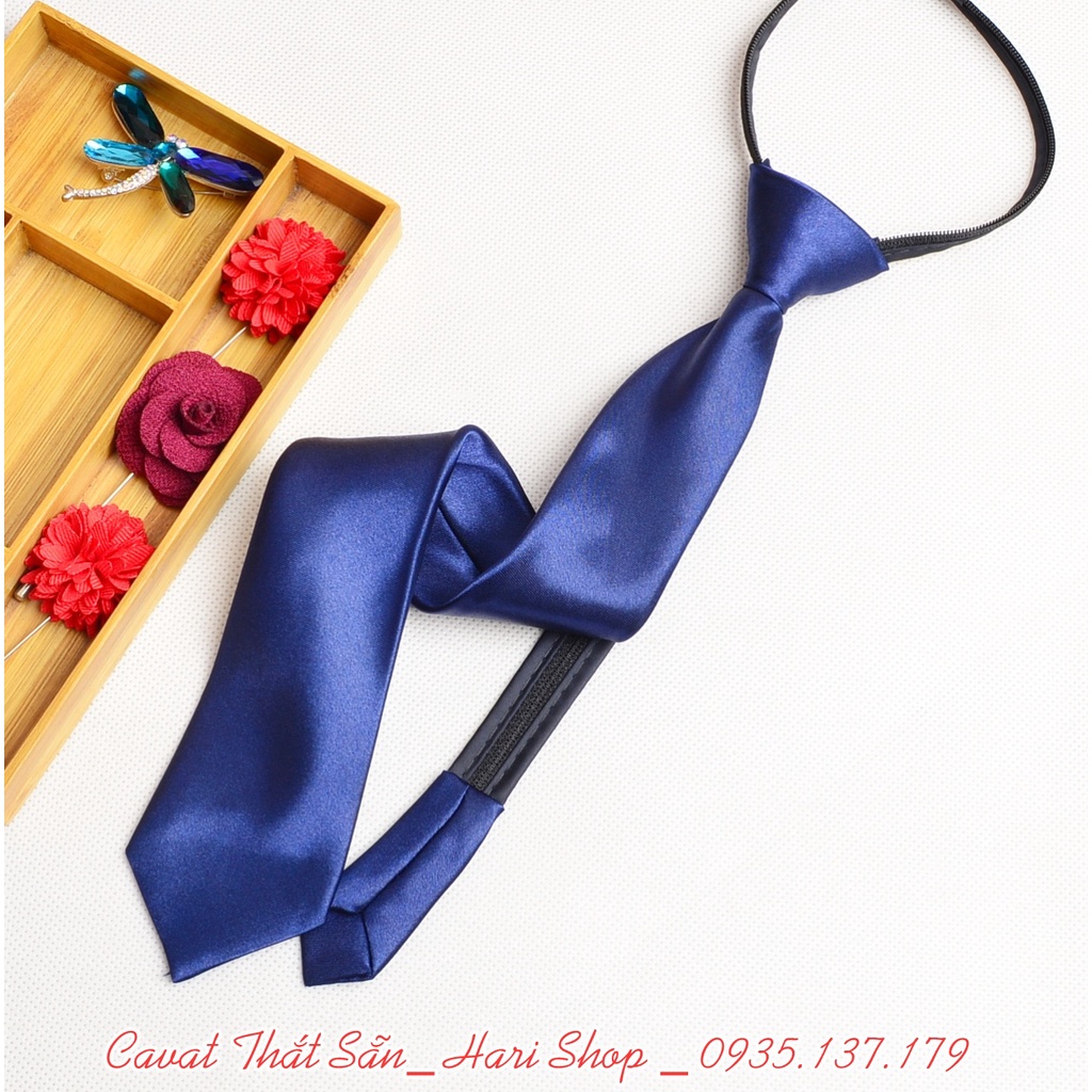 Cavat Thắt Sẵn Bản Nhỏ 5cm  Khoá Kéo Dài 35cm