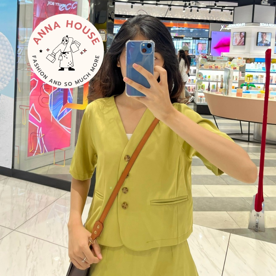 Set đồ nữ áo croptop cổ tim kèm chân váy ngắn chữ A, set áo sơ mi ngắn dáng croptop cổ V vest tay ngắn phối chân váy