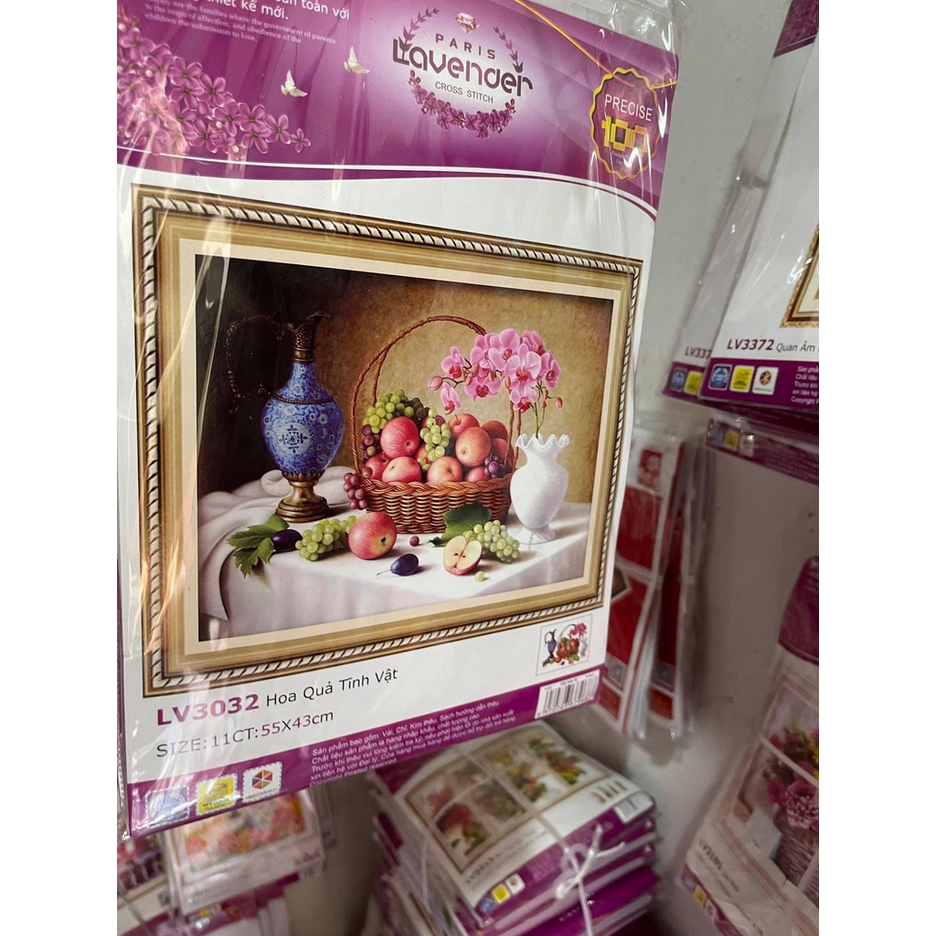Tranh thêu mâm ngũ quả KT:55x43cm,Tranh chưa thêu.Tặng kéo và xỏ chỉ.