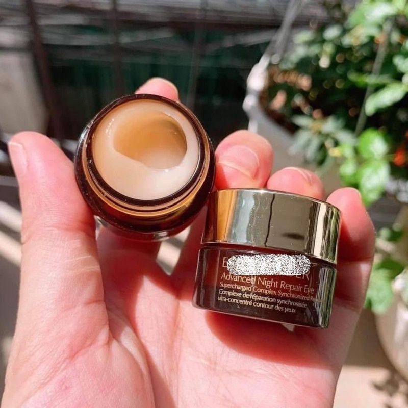 Kem mắt Est ee Lau der