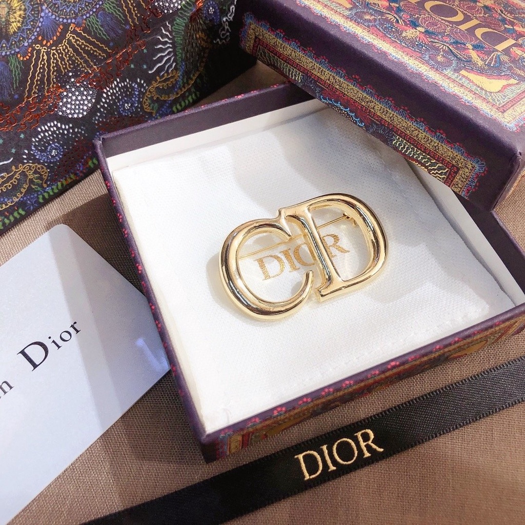 Ghim Cài Áo Dior Sang Trọng Hợp Thời Trang Cho Nam Nữ