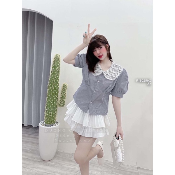 Áo xám cổ ren trắng