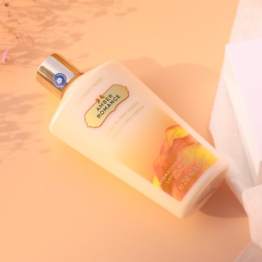 Dưỡng thể hương thơm Victoria Amber Romance 250ml | BigBuy360 - bigbuy360.vn