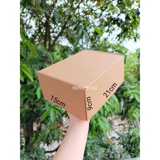 1 hộp carton gửi COD 21x15x9cm