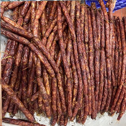 LẠP XƯỞNG HUN KHÓI [0.5KG] loại đặc biệt, làm từ lợn bản Sa Pa, với công thức đặc biệt cho hương vị ngon khó cưỡng | BigBuy360 - bigbuy360.vn