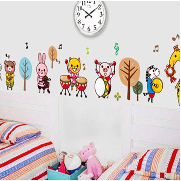Decal dán tường đàn thú lễ hội vui nhộn