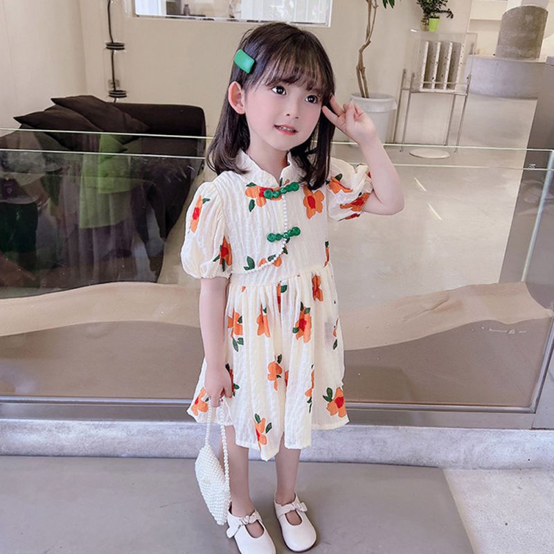 Đầm Cổ Đứng Cài Nút Đính Ngọc Trai Và Hoa Mơ Nhỏ Kiểu Trung Hoa Cho Bé Gái