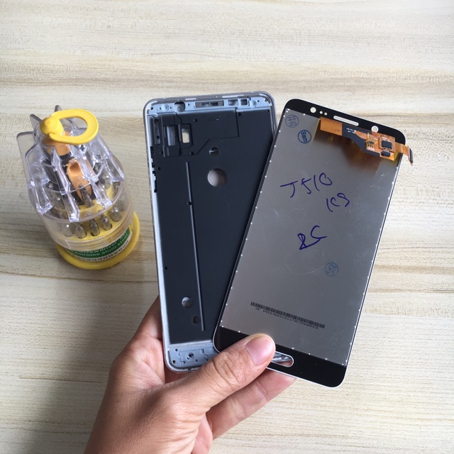 Combo Bộ Vỏ Sườn + Màn Hình Samsung J510 Zin Hàng Cao Cấp (tặng bộ vít đa năng)