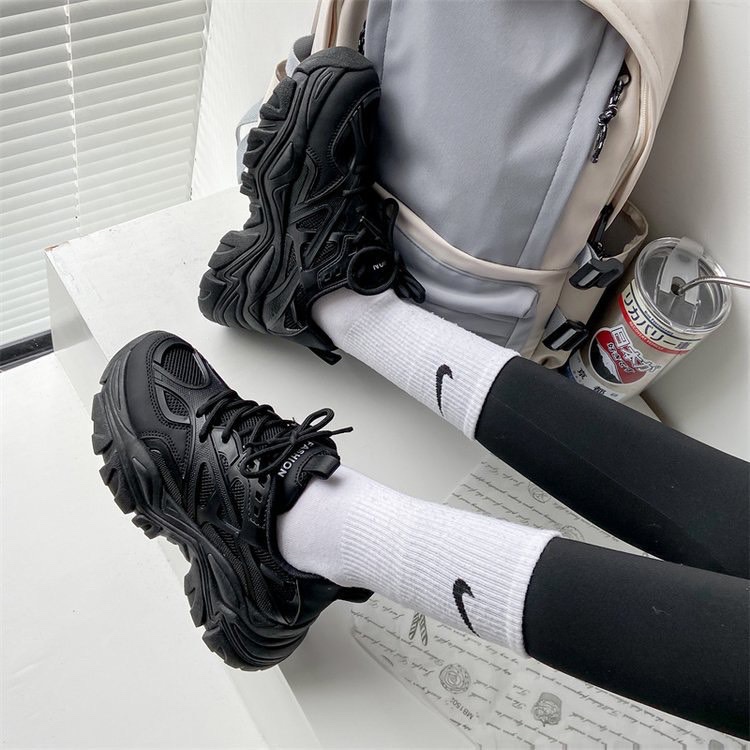 Giày MWC 0643 - Giày Thể Thao Nữ Đế Cao Sneaker Nam Nữ  Unisex 2 Màu 4cm Kiểu Dáng Năng Động Cá Tính
