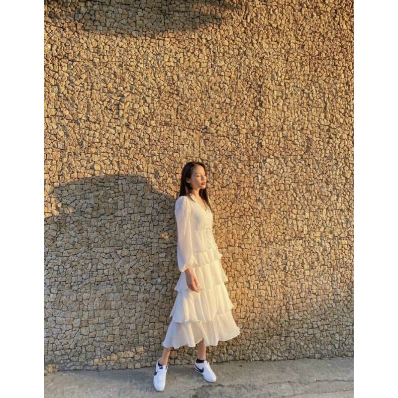 HÀNG SẴN HÀNG SẴN ĐẦM MAXI TRẮNG TẦNG❤CLIP THẬT SHOP CHỤP SIÊU HOT SIÊU HOT | BigBuy360 - bigbuy360.vn