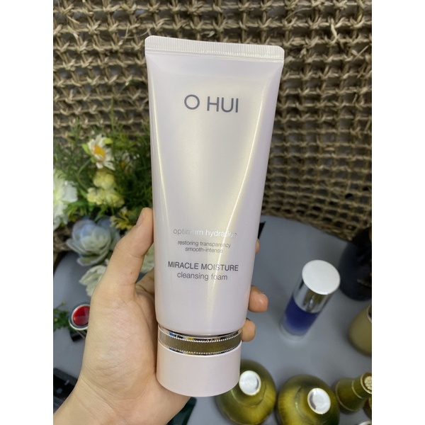 [DATE 2024] Sữa rửa mặt Ohui hồng - Ohui Miracle Moisture Cleansing Foam 200ml ᴘʜᴀɴᴅɪᴇᴍᴍʏ997 Ⓡ